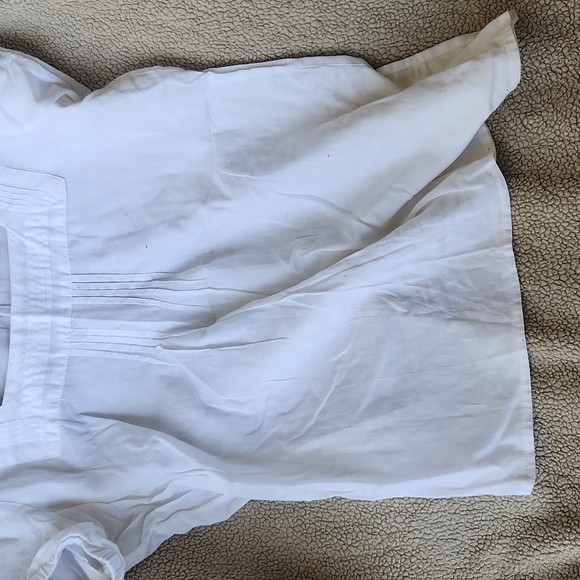 Top - Picture 2 of 3